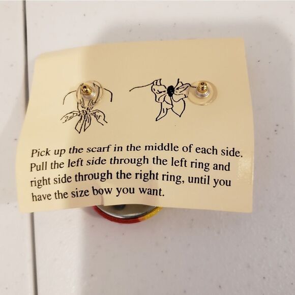 New Matching Scarf, Clip, And Earrings - Picture 4 of 5